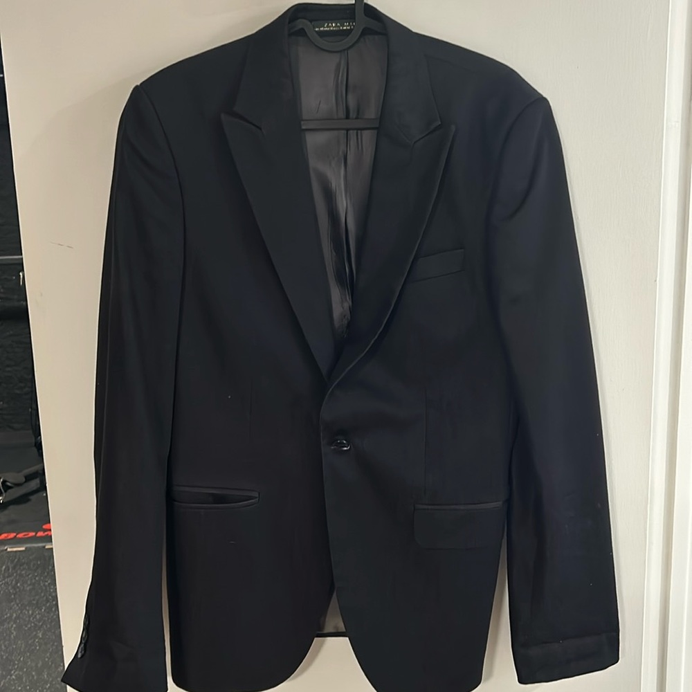 Zara men’s slim fit one button blazer. Midnight dark navy/ black. Size 36 small